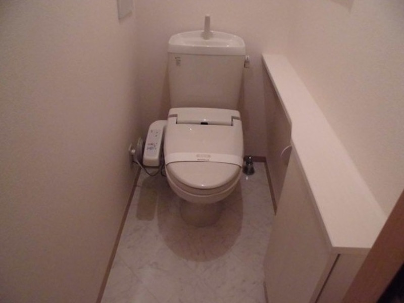 トイレ　図面と現状に相違がある場合には現状を優先