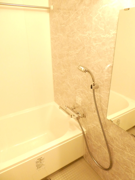 バス・シャワールーム　同一タイプ