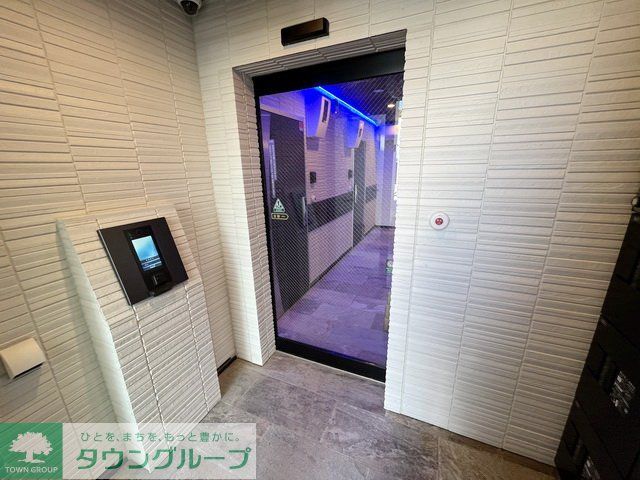 エントランス　エントランス