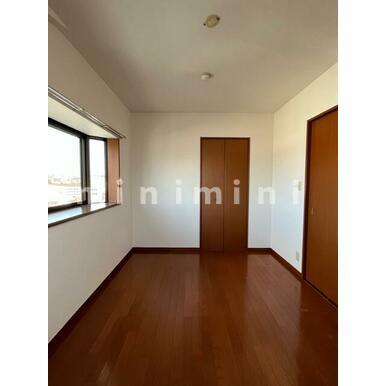 玄関　※写真は別号室のものですので現状優先とさせていただきます