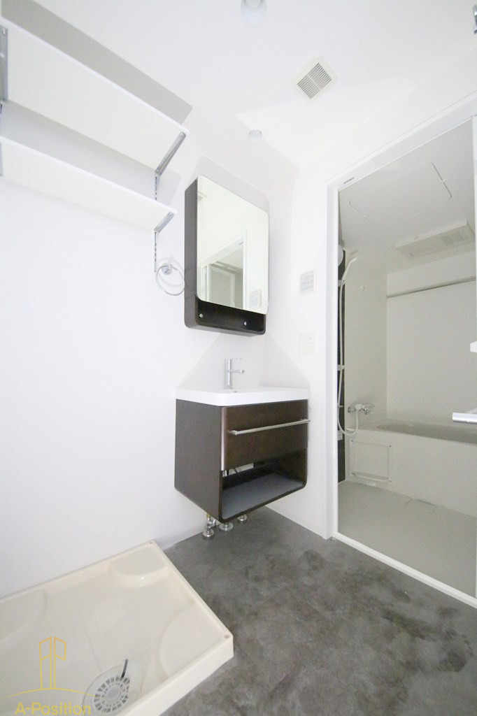 洗面設備　セレニテ福島アリア