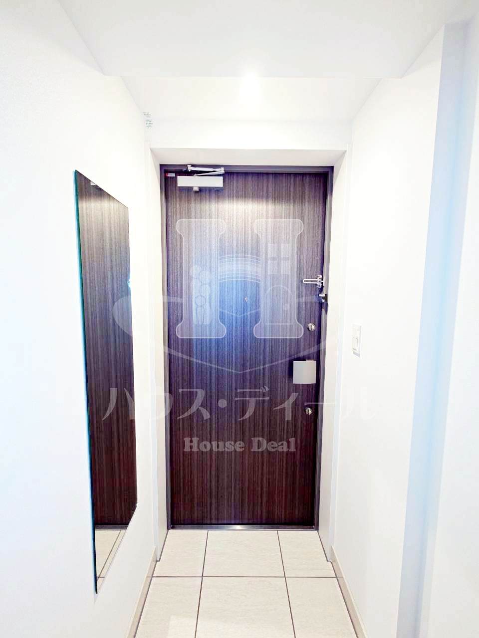 玄関　収納もある玄関です