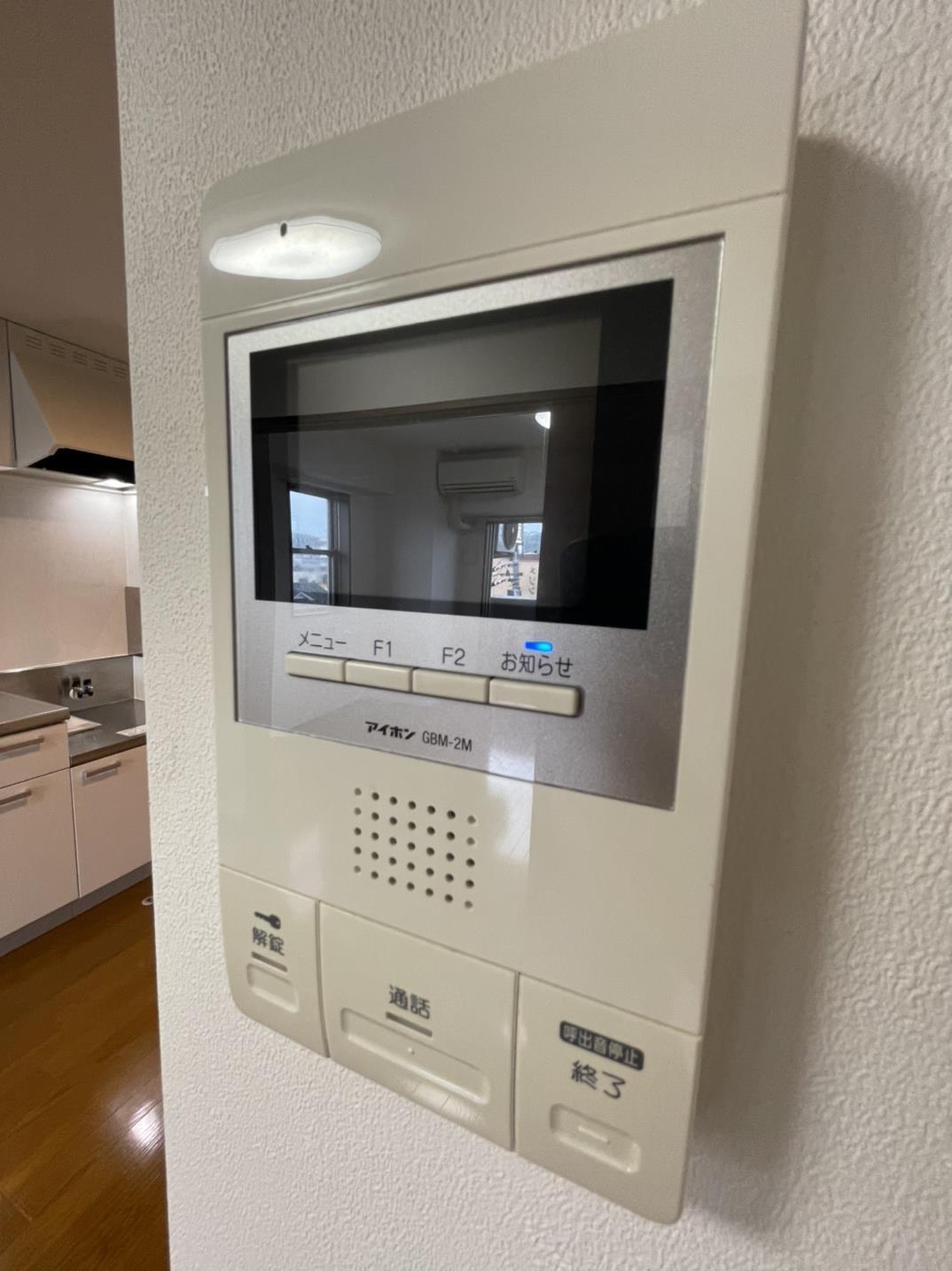 セキュリティ　モニター付きインターホン