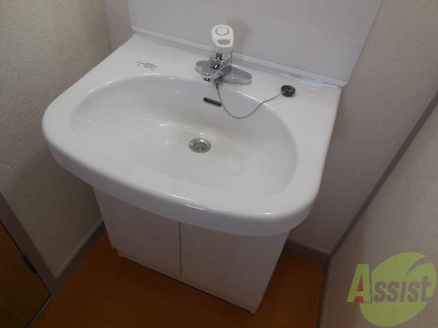 洗面設備　洗面台、キレイです。