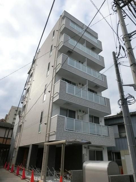 建物外観　閑静な住宅街に立地。商業施設も近いです。