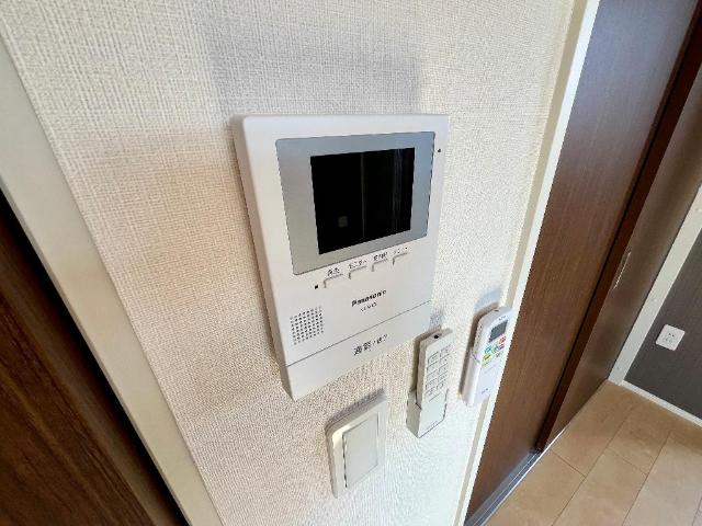 セキュリティ　カメラ付インターホン（イメージ）