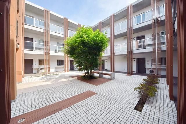 エントランス　★建物内もきれいに整備されております★