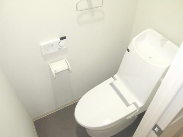 トイレ　★ウォシュレット付き★