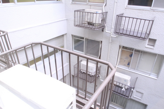 バルコニー　※別号室の写真です