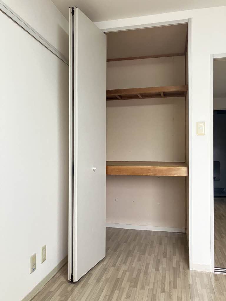 収納　洋室収納