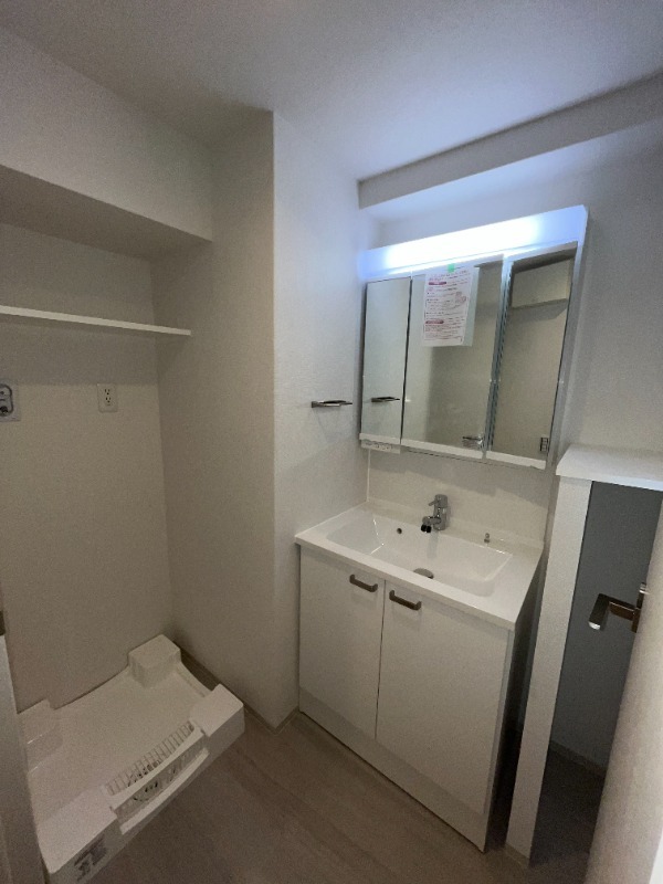 洗面設備　広い洗面スペース