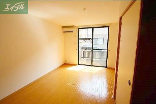 その他部屋・スペース　洋室８帖