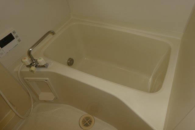 バス・シャワールーム　追い焚きバス