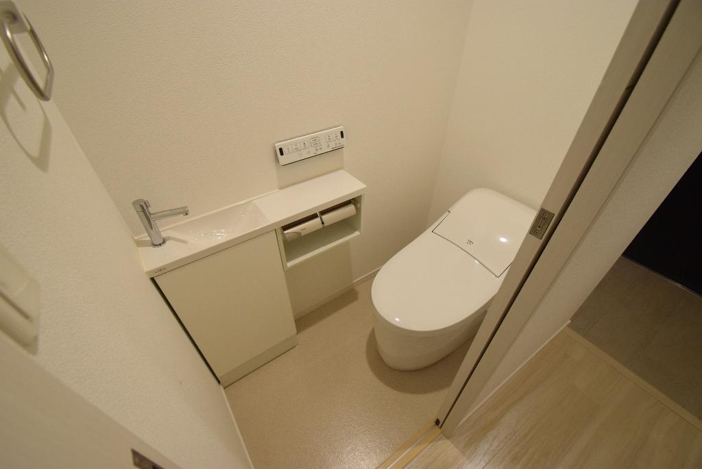 トイレ　シャワー付トイレ