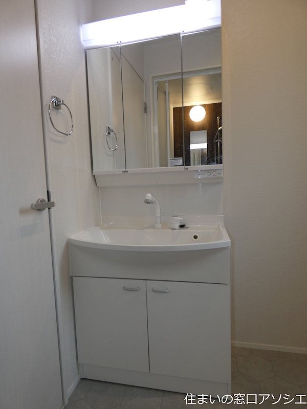 洗面設備　シャンプードレッサー