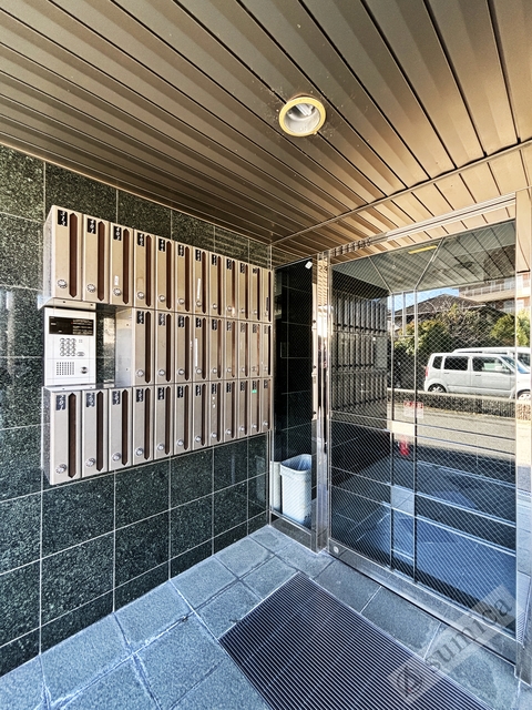 エントランス　オートロック完備で部外者シャットアウト♪♪