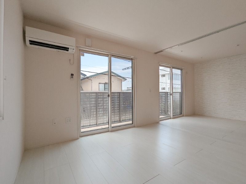 居室・リビング　図面と現状に相違がある場合には現状を優先