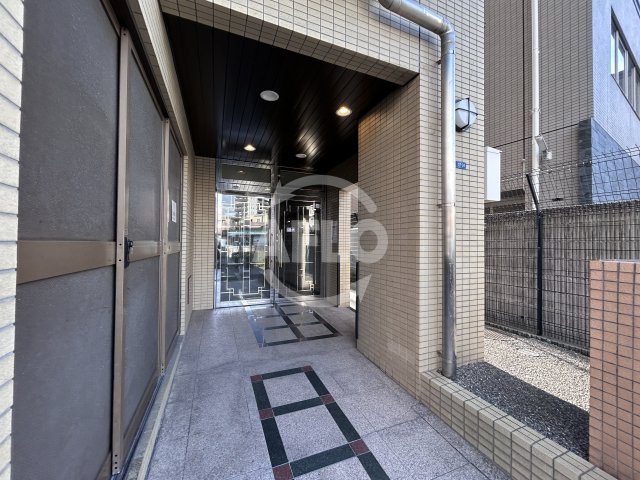 エントランス　ヴァンスタージュ姫里　エントランス