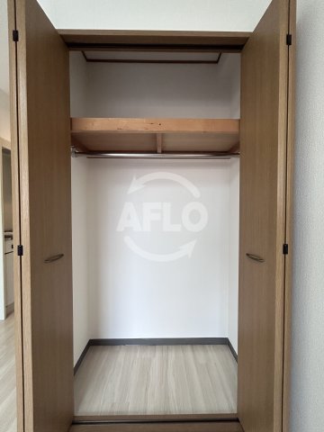 収納　ヴァンスタージュ姫里　クローゼット