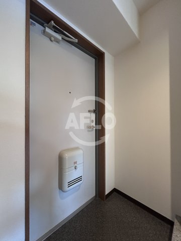 玄関　ヴァンスタージュ姫里　玄関