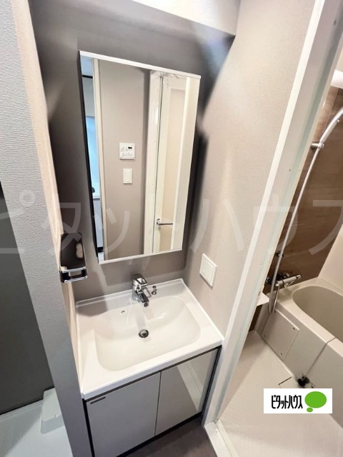 洗面設備　独立洗面台