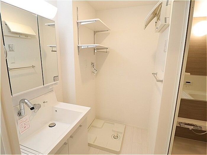 洗面設備　洗髪洗面化粧台