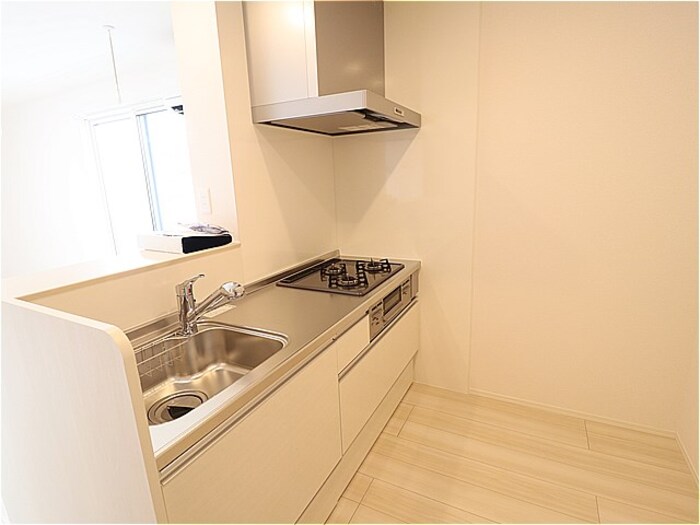 キッチン　対面システムキッチン（ガスコンロ付）