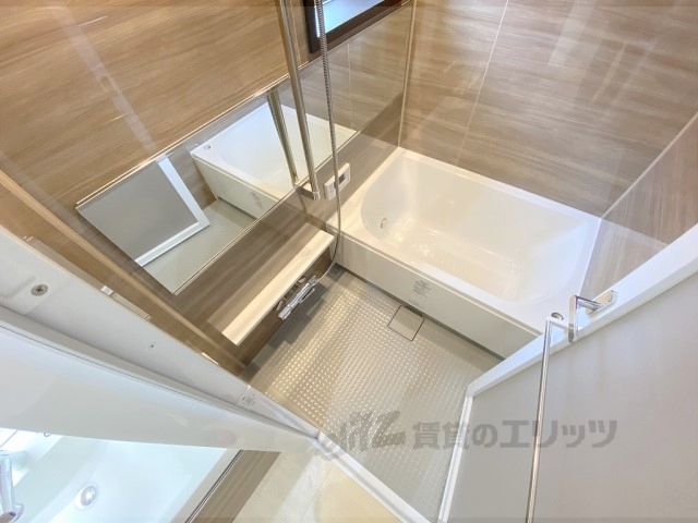 バス・シャワールーム　同シリーズマンションの写真です。