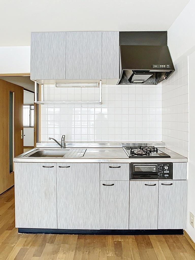 キッチン　※202号参照