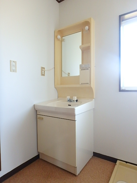 洗面設備　図面と現状に相違がある場合には現状を優先