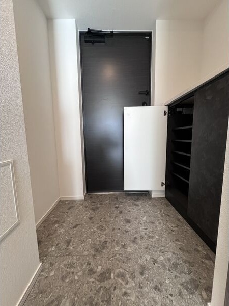 玄関　初期費用分割可★ご希望の場所まで無料送迎サービス付♪