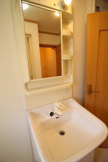 洗面設備　※別部屋の写真です