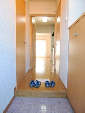 玄関　※他部屋参照