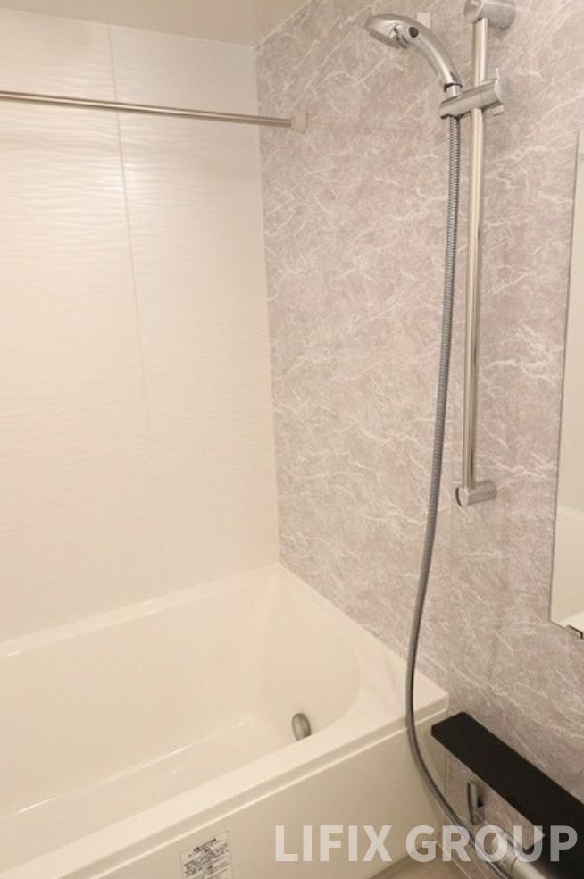 バス・シャワールーム　風呂