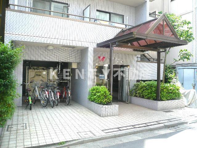 エントランス　毎日通るエントランスはこのようになっています