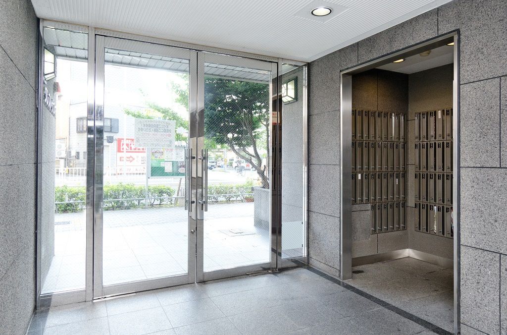 エントランス　メールボックス