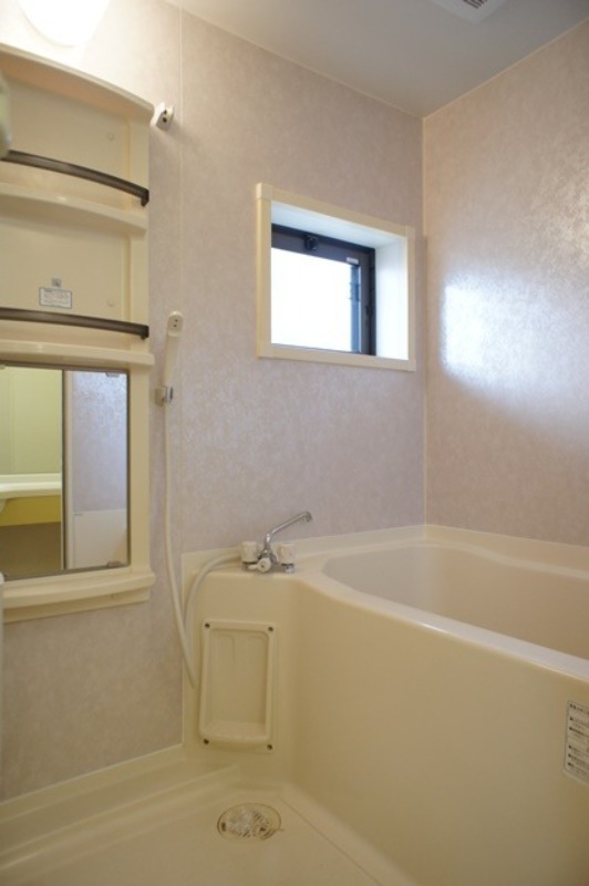 バス・シャワールーム　図面と現状に相違がある場合には現状を優先