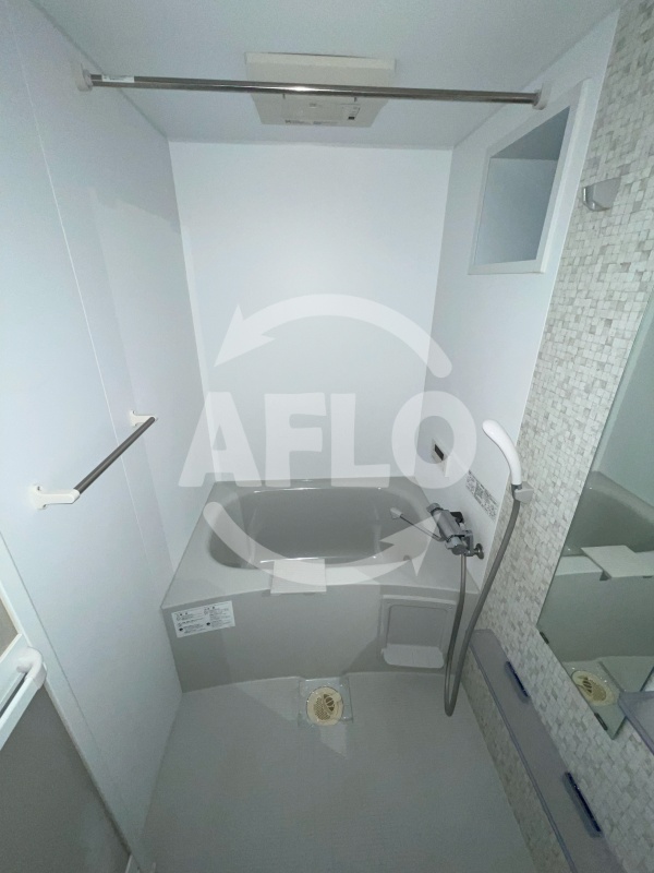 バス・シャワールーム　クリエオーレ東住吉　浴室