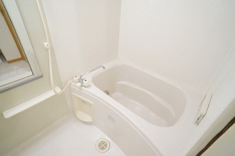 バス・シャワールーム　図面と現状に相違がある場合には現状を優先