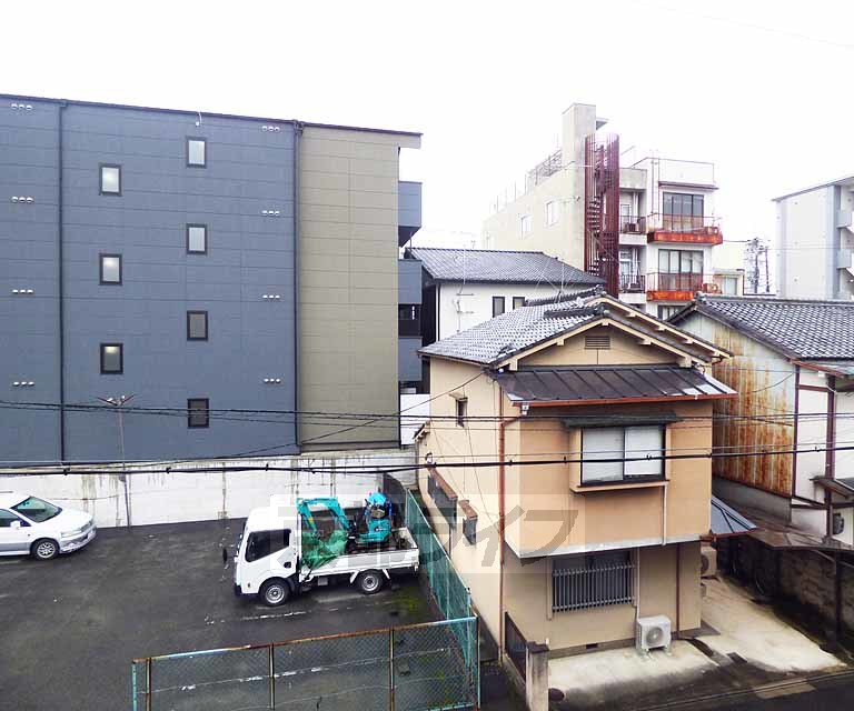 眺望　３０１号室からの室外風景です。