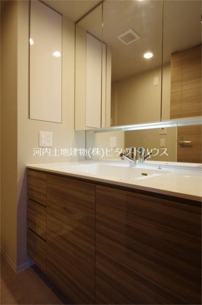 洗面設備　洗髪洗面化粧台