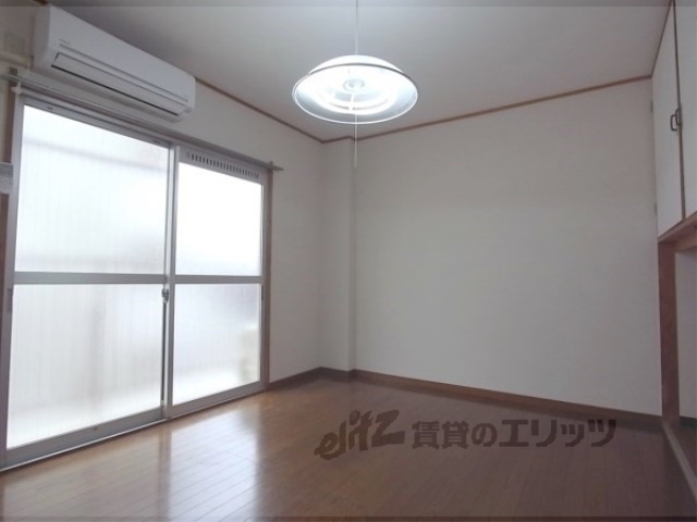 居室・リビング　洋室