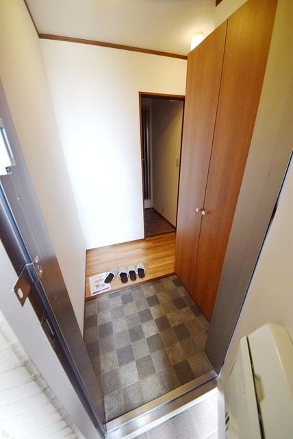 玄関　★お問い合わせはタウンハウジングまで★