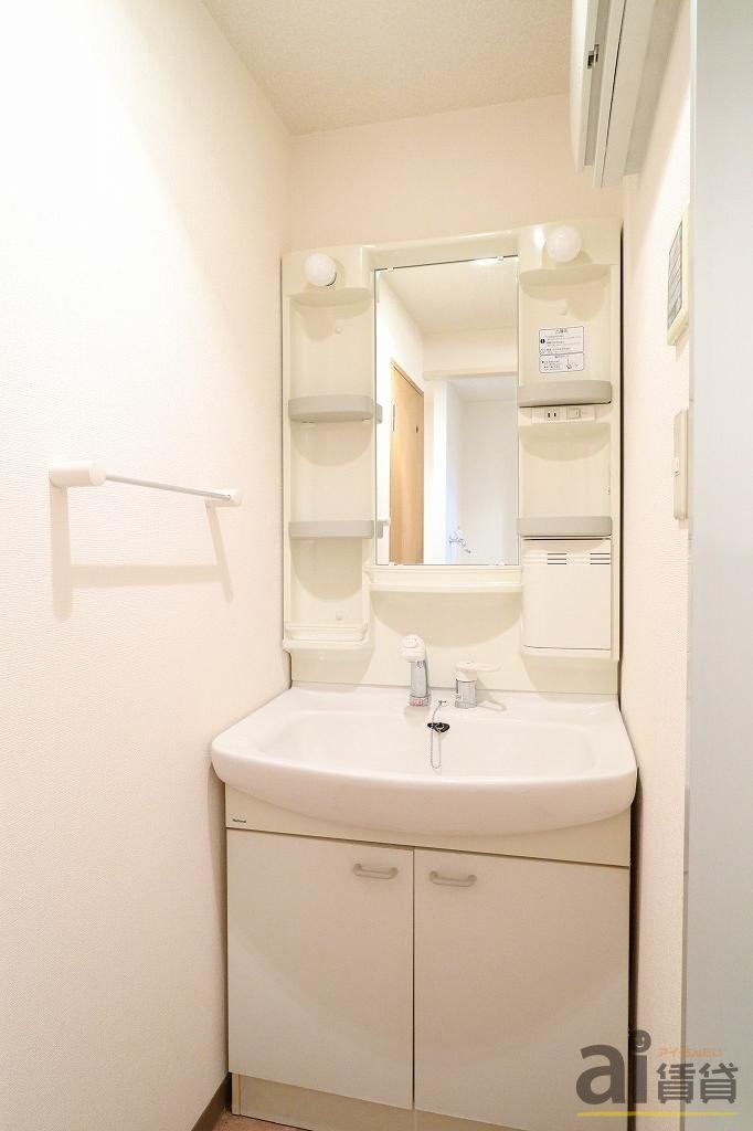 洗面設備　※同仕様写真です