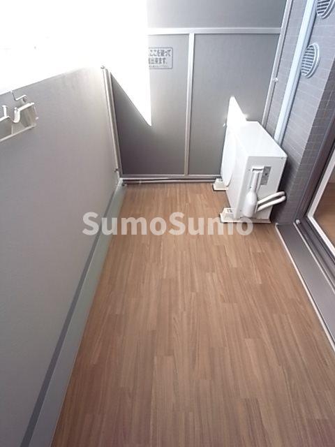 バルコニー　陽当たり良好なバルコニーです