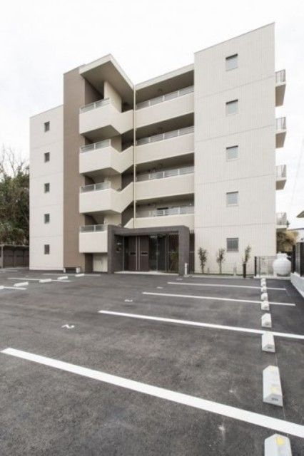 駐車場　★★インターネット無料導入済み