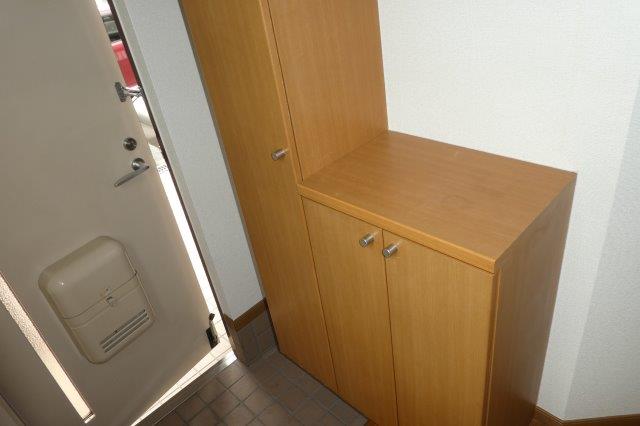 玄関　シューズボックス