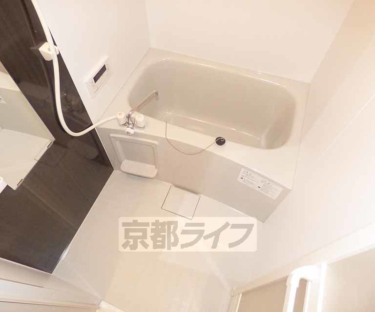 バス・シャワールーム　清潔感あります。