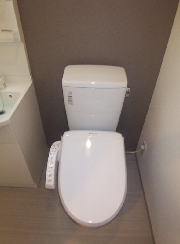トイレ　★温水洗浄便座★
