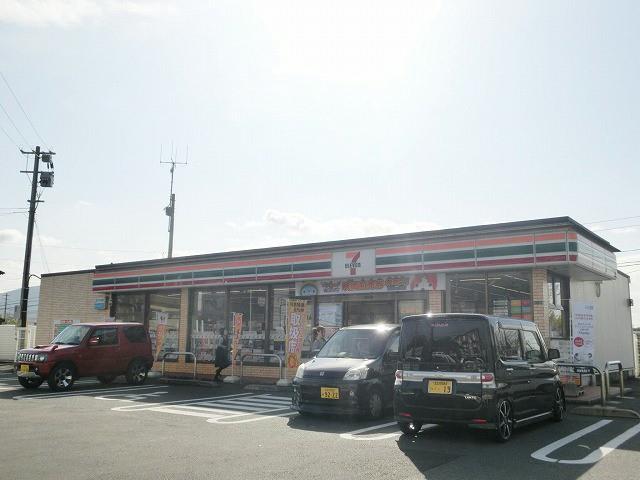 コンビニ　セブン‐イレブン／若松東二島店（コンビニ）まで600m